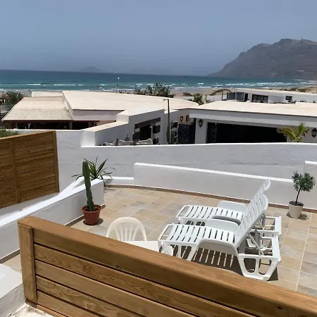 In Famara Teguise (Lanzarote)