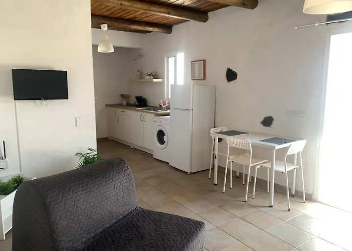 In Famara * טגיסי