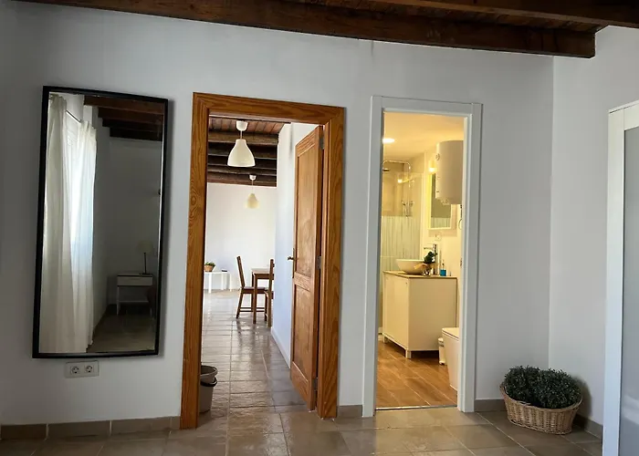 In Famara Apartment Teguise (Lanzarote)